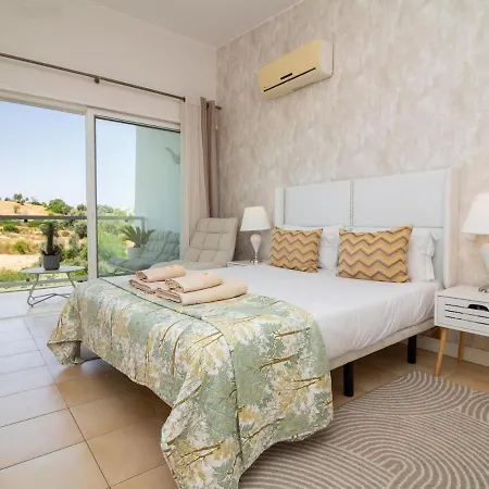 Serenity 04 House - Pool & Garden & Bbq & Comfort & Exclusivity * Albufeira